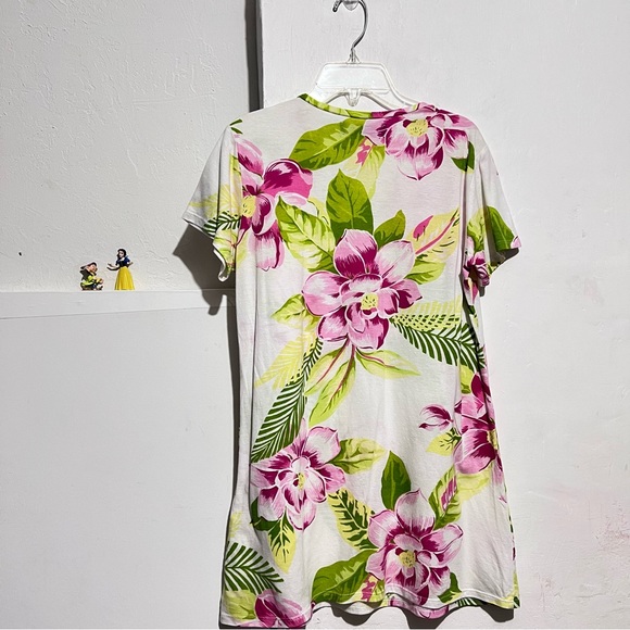 Reformation floral top size XS T shirt Tunic: : Box E-02: - Picture 5 of 6